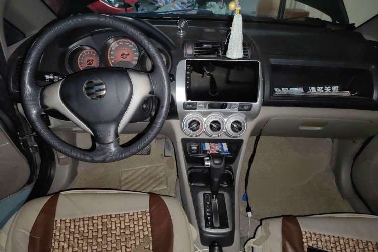 Used Everus S1 2011 1.3L Automatic Comfort Edition
