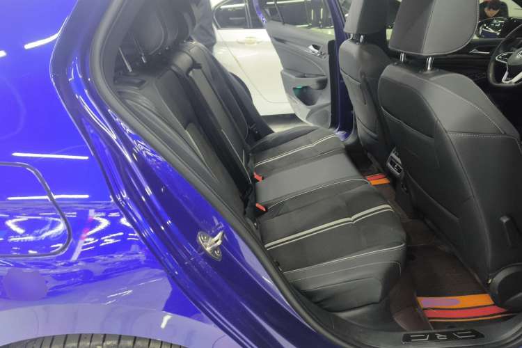 Used Geely Auto Emgrand 2017 Sedan Million Edition 1.5L Manual - Upward Version
