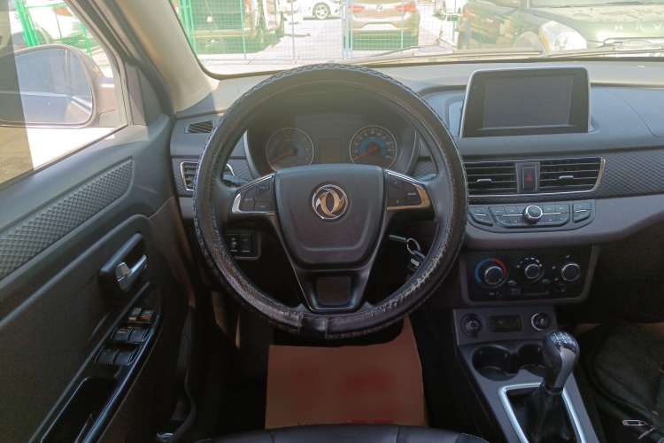 Used Dongfeng Fengon 330 2019 1.5L 330S Manual Comfort Version China VI Standard
