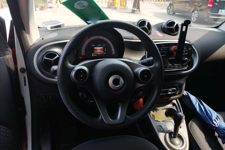 Used smart fortwo 2015 1.0L 52 kW Hardtop Passion Edition