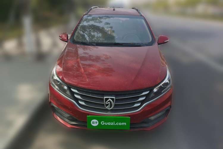 Used Baojun 310W 2017 1.5L Manual Fashion Model China V