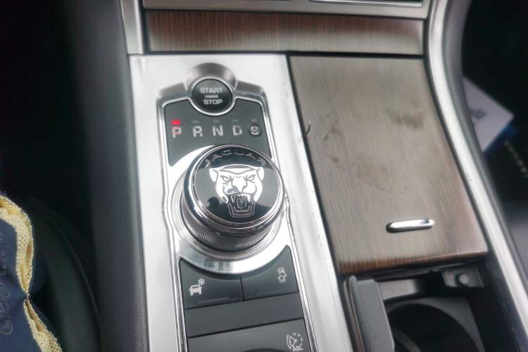 Used Jaguar XF 2014 XF 2.0T Prestige Edition