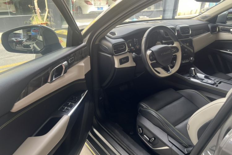 Used Lynk & Co 02 2022 1.5T DCT Shine Pro