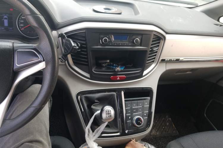 Used JAC M4 2016 2.0L Manual Comfort Edition