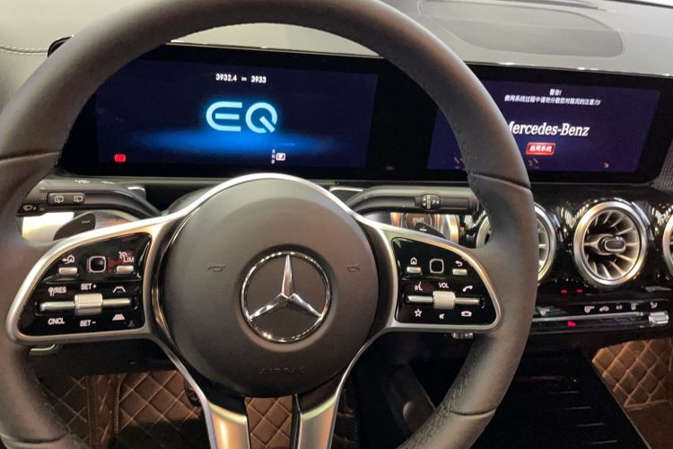 Used Mercedes-Benz EQB 2023 EQB 260
