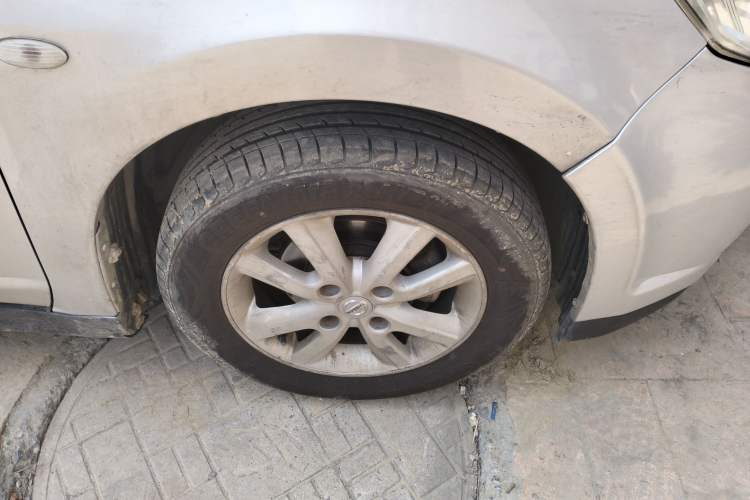 Used Venucia R50 2013 1.6L Manual Fashion Edition