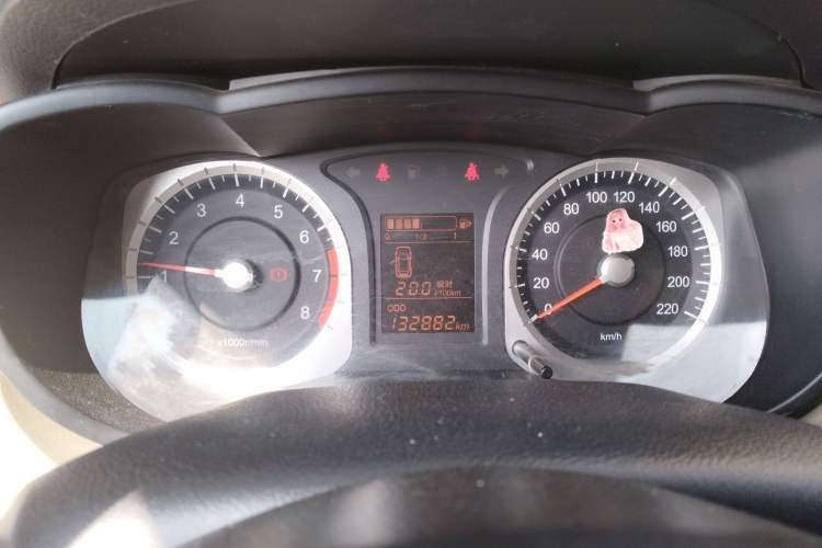 Used Venucia R50 2013 1.6L Manual Fashion Edition