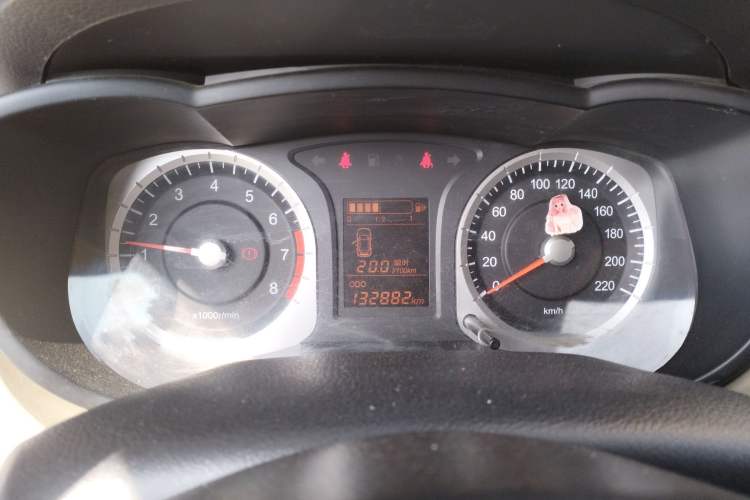 Used Venucia R50 2013 1.6L Manual Fashion Edition