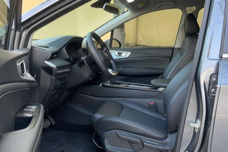 Used Wuling Jiachen 2022 1.5T CVT Smart Luxury Version
