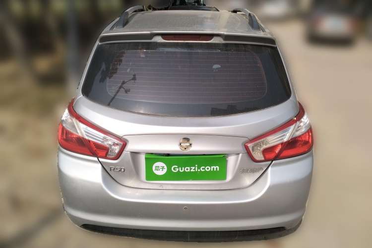 Used Venucia R50 2013 1.6L Manual Fashion Edition