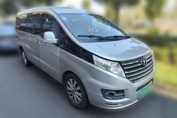 Used JAC Refine M5 2013 2.0T Gasoline Automatic Business Edition
