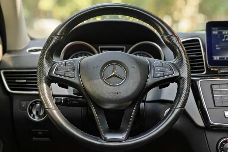 Used Mercedes-Benz GLE Coupe 2017 GLE 400 4MATIC Coupe SUV