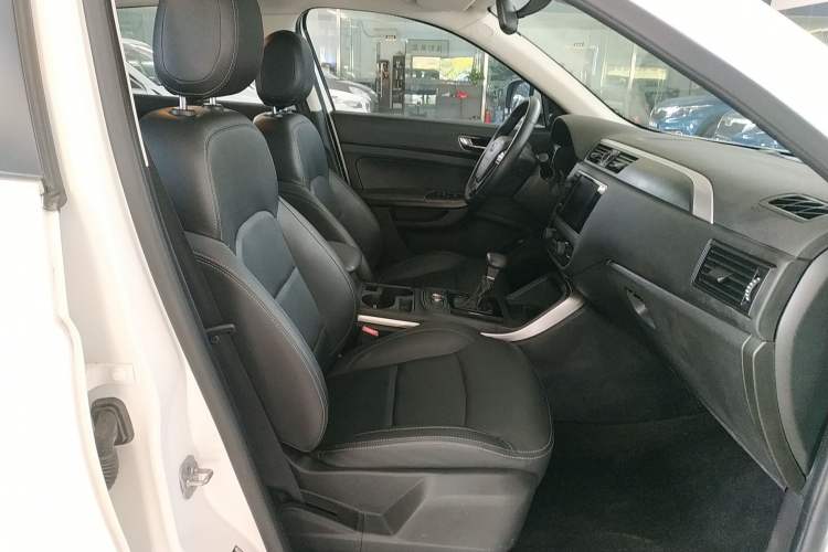 Used Qoros 5 2018 Revised Version 1.6T Automatic Leading Edition
