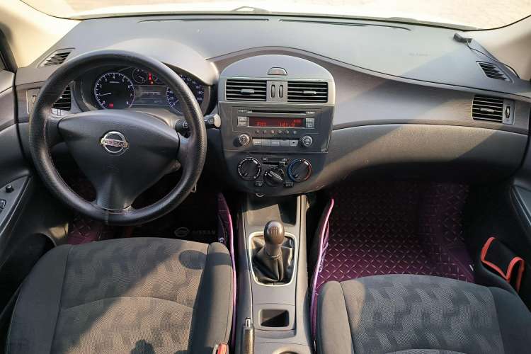 Used Nissan Tiida 2014 1.6L Manual Comfort Model
