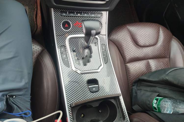 Used Land X7 2015 2.0T Panoramic Prestige Edition