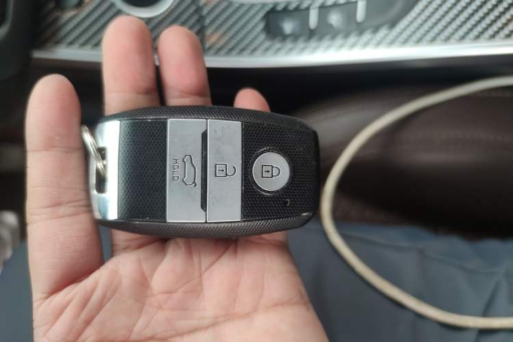 Used Land X7 2015 2.0T Panoramic Prestige Edition