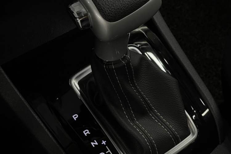 Used Isuzu mu-X 2020 1.9T Diesel Automatic 4x4 Enjoyment Edition 5 Seats China VI Standard
