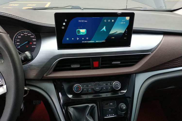 Used JAC M3 2022 PLUS 1.5T 7-Seater Standard Model
