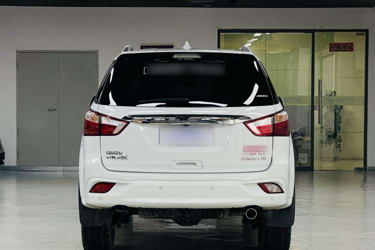 Used Isuzu mu-X 2020 1.9T Diesel Automatic 4x4 Enjoyment Edition 5 Seats China VI Standard
