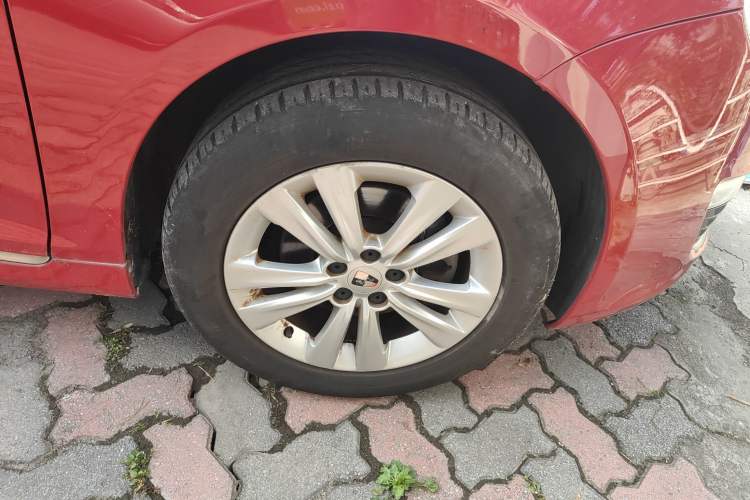 Used Roewe e550 2014 Flagship Edition
