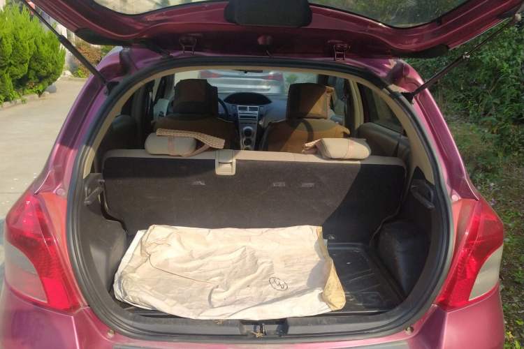 Used Toyota Yaris 2008 1.6G Automatic Deluxe Edition Trunk