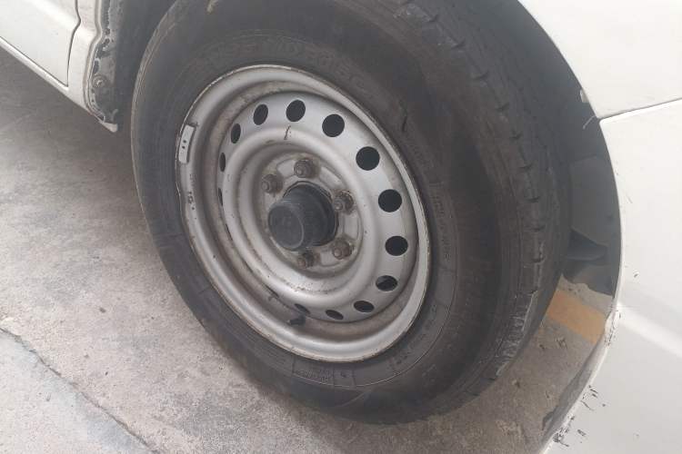 Used Jinbei Grace 2016 2.0L Standard Delivery Version