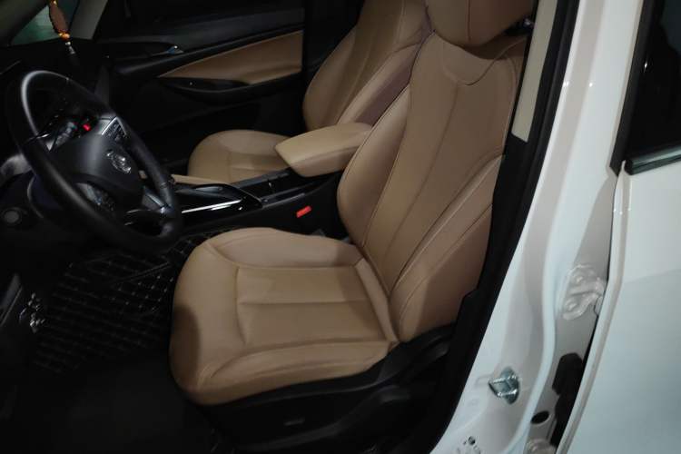 Used Buick GL6 2021 323T Mild Hybrid Connect Luxury Model