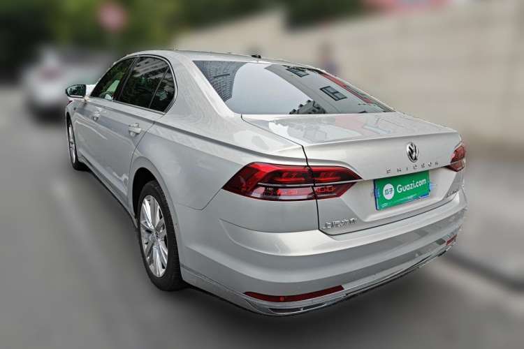 Used Volkswagen Phideon 2016 380TSI Two-Wheel-Drive Executive Version
