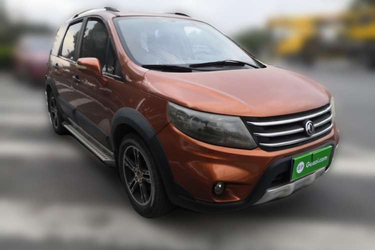 Used FORTHING Joyear X5 2013 1.6L Manual Luxury Model China IV Standard
