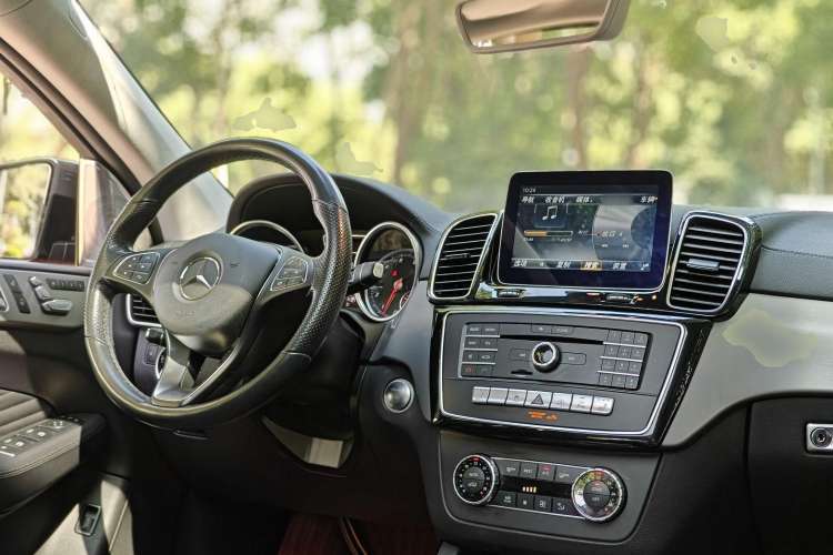 Used Mercedes-Benz GLE Coupe 2017 GLE 400 4MATIC Coupe SUV