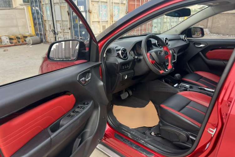 Used Soueast DX3 2016 1.5T SRG CVT Flagship Edition
