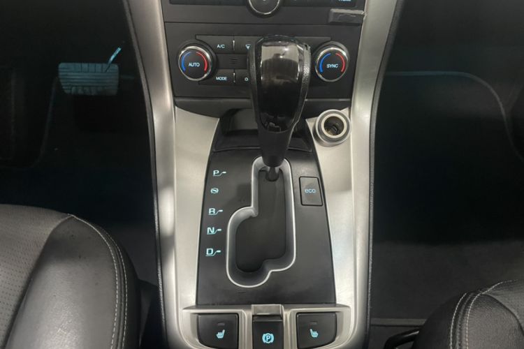 Used Chevrolet Captiva 2017 2.4L 4x4 Flagship Edition 7-Seater