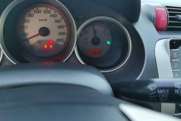 Used Honda Fit 2004 1.5L CVT Odometer Close Up