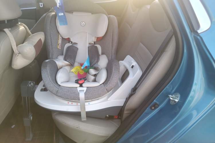 Used Kia K2 2015 Sedan 1.6L Automatic Transmission Premium
