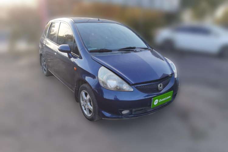 Used Honda Fit 2004 1.5L CVT Front Right 45 Deg