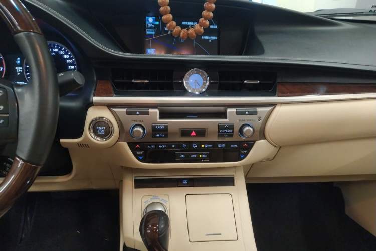 Used Lexus ES 2013 250 Elegant Edition