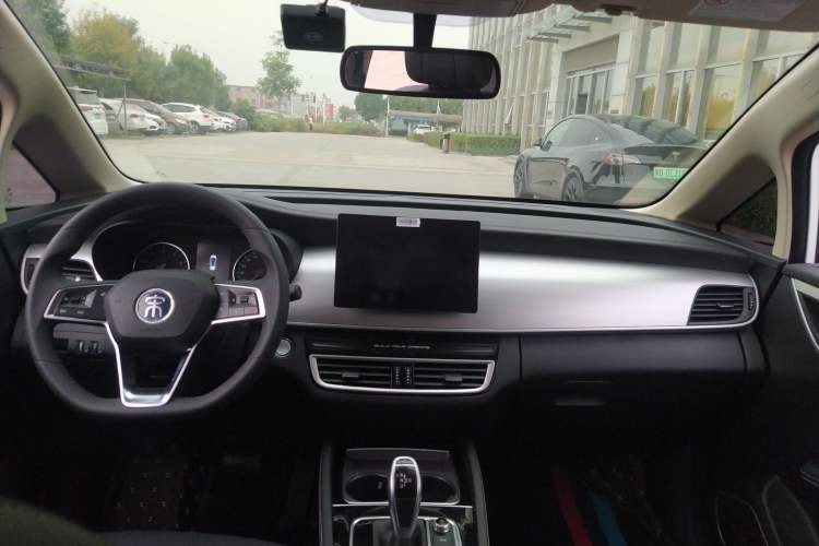 Used BYD Song MAX 2021 Upgraded Model 1.5T Automatic Luxury 7-Seater Center Console