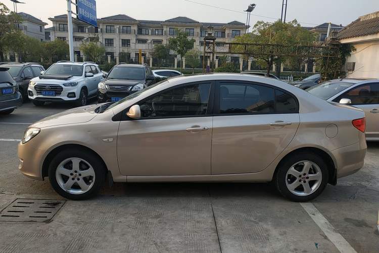 Used Roewe 350 2013 350C 1.5L Manual Swift Edition
