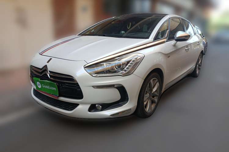 Used DS 5 2014 1.6T Luxury Edition THP200