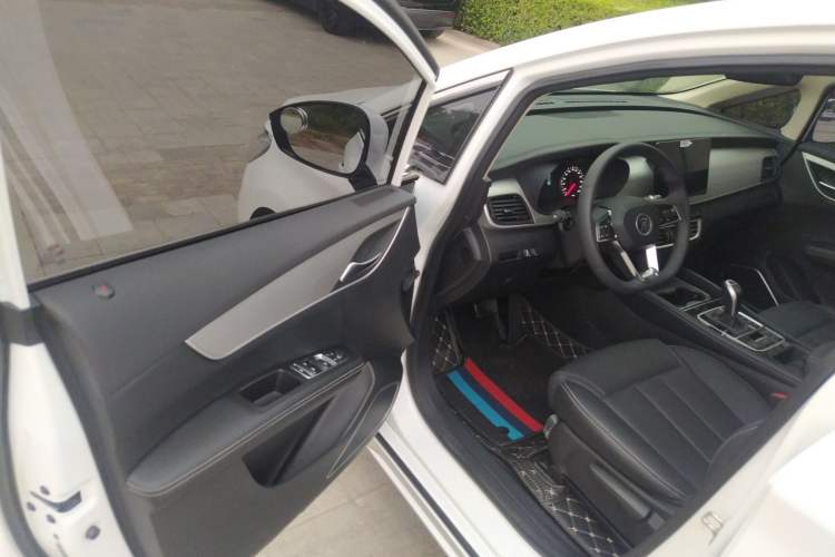 Used BYD Song MAX 2021 Upgraded Model 1.5T Automatic Luxury 7-Seater Driver Seat