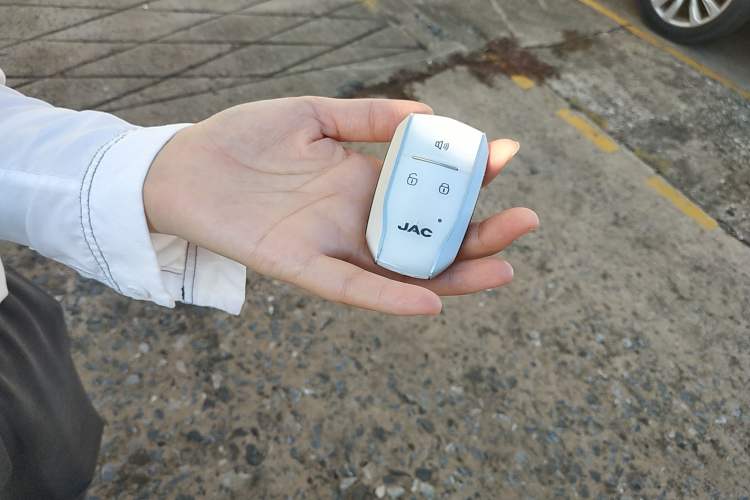 Used JAC Refine S5 2015 1.5T Automatic Elite Model