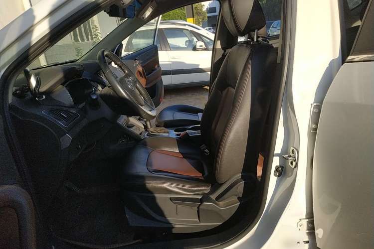 Used JAC Refine S5 2015 1.5T Automatic Elite Model