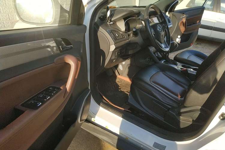 Used JAC Refine S5 2015 1.5T Automatic Elite Model