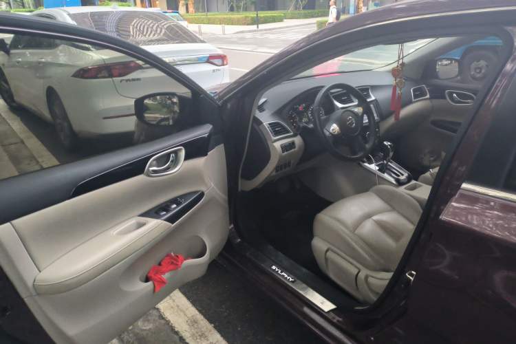 Used Nissan Sylphy 2018 1.6XV CVT Deluxe Edition Driver Seat