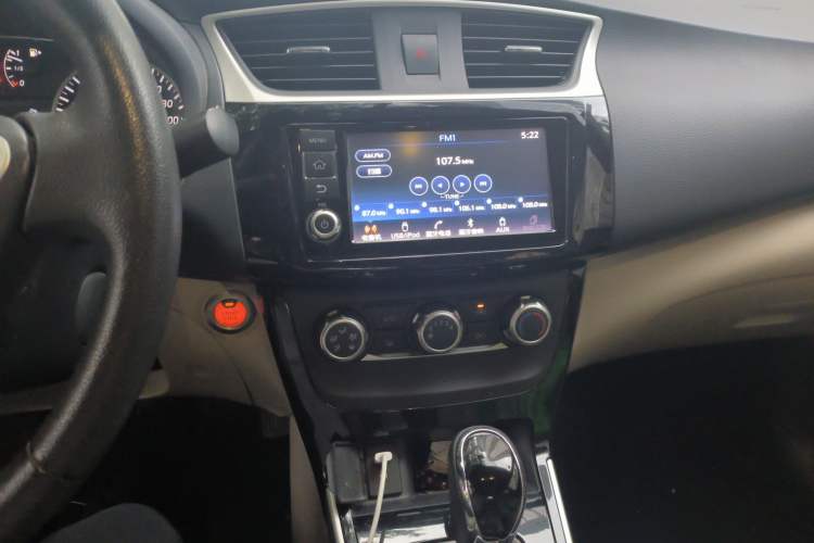 Used Nissan Sylphy 2018 1.6XV CVT Deluxe Edition Audio And AC Panel