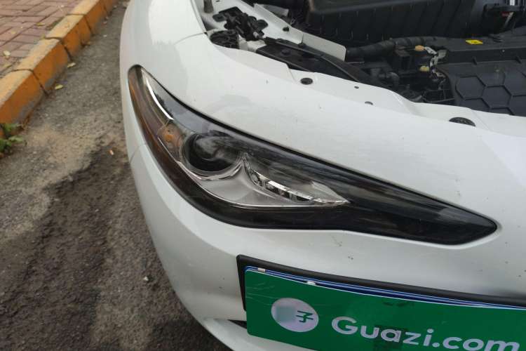 Used Alfa Romeo Giulia 2017 2.0T 280HP Luxury Edition Right Front Headlight