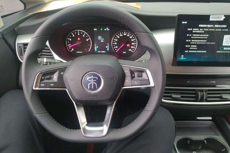 Used BYD Song MAX 2021 Upgraded Model 1.5T Automatic Luxury 7-Seater Steering Wheel