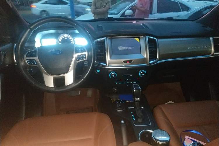 Used Ford Everest 2020 2.3T Gasoline Automatic 4WD Luxury Edition 5 Seats
