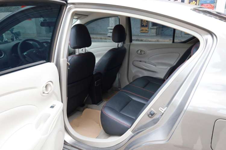 Used Nissan Sunny 2016 1.5XE CVT Leading Edition Interior 3