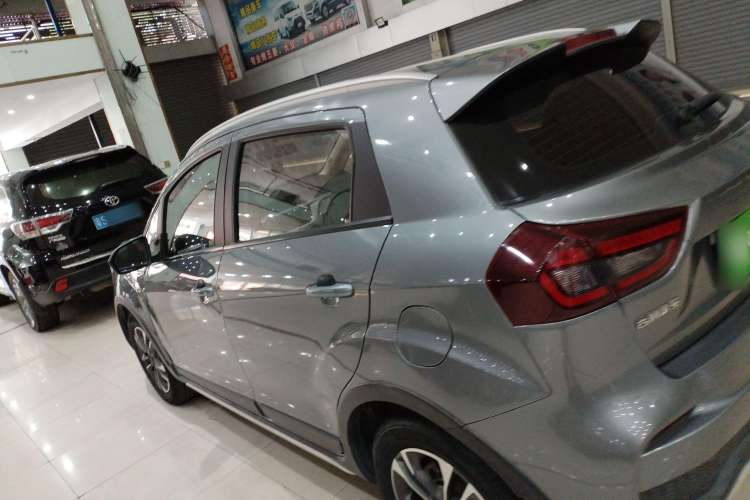 Used Geely Auto Vision X3 2019 Upgraded Model 1.5L CVT Prestige Version
